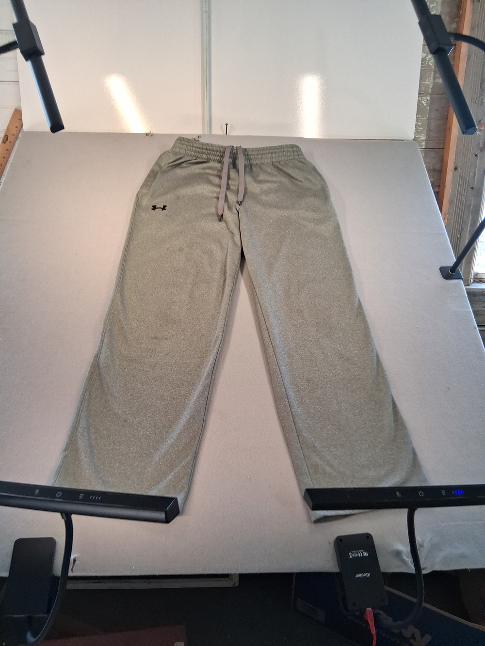 Under Armour Storm Men's Gray Drawstring Fleece Pants